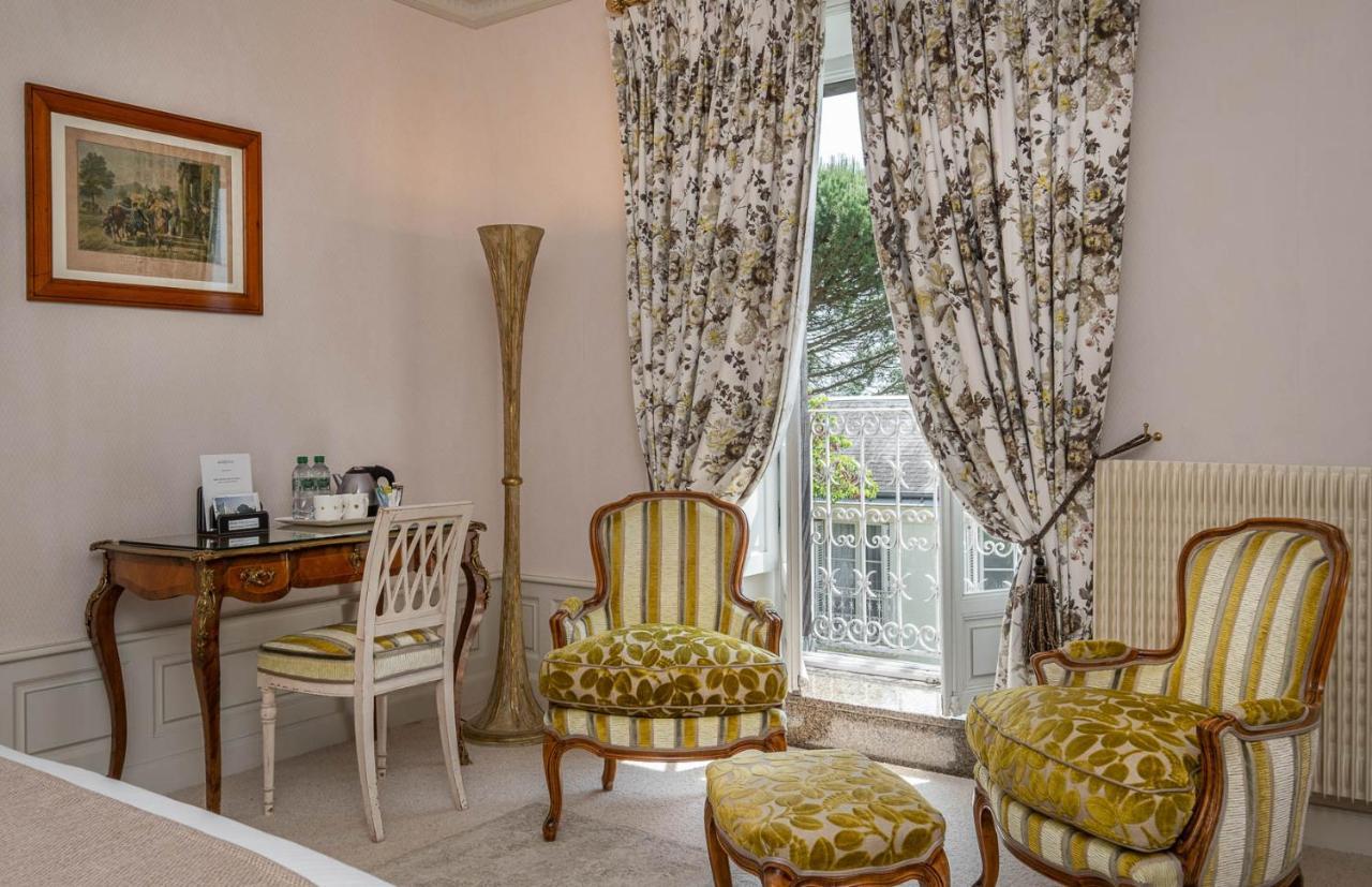 Chateau De Rochecotte Saint-Patrice Εξωτερικό φωτογραφία